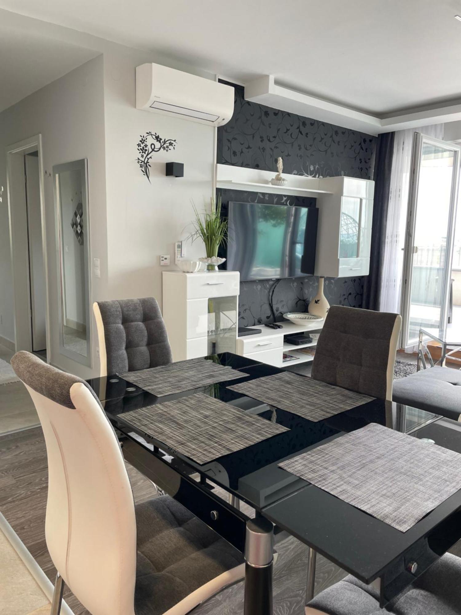 Silver Gray Appartment Балатонлелле Экстерьер фото